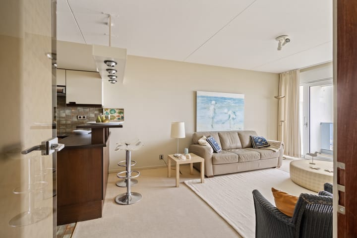 Photo 4 of Duinroos 49