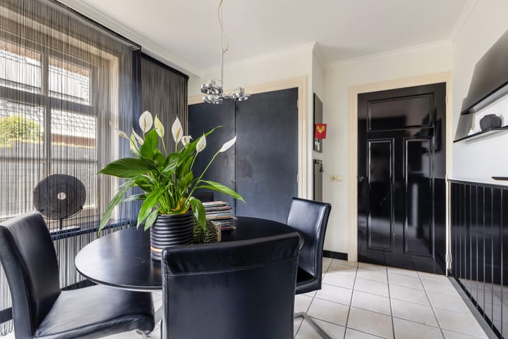 Photo 24 of Seringstraat 37