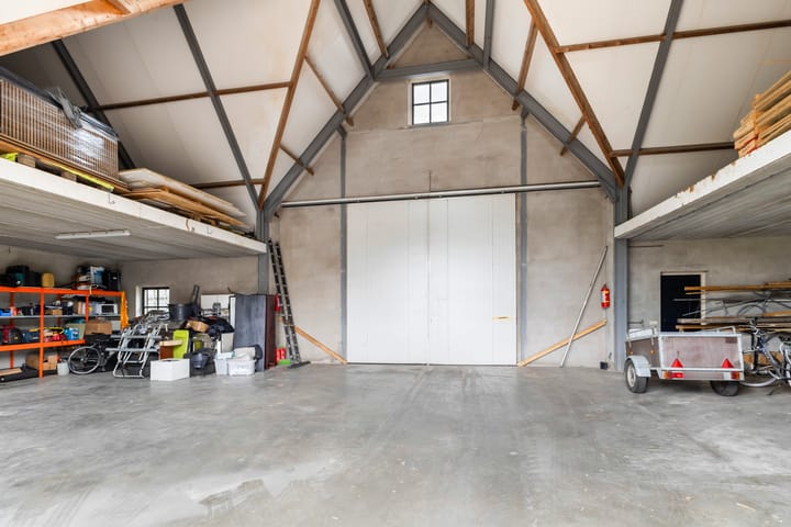 Photo 68 of Seringstraat 37