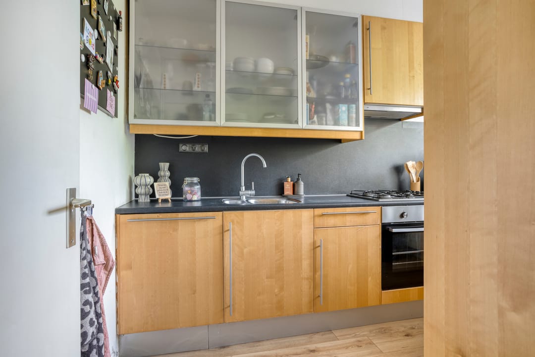 Photo 13 of Adriaan van Bergenstraat 338