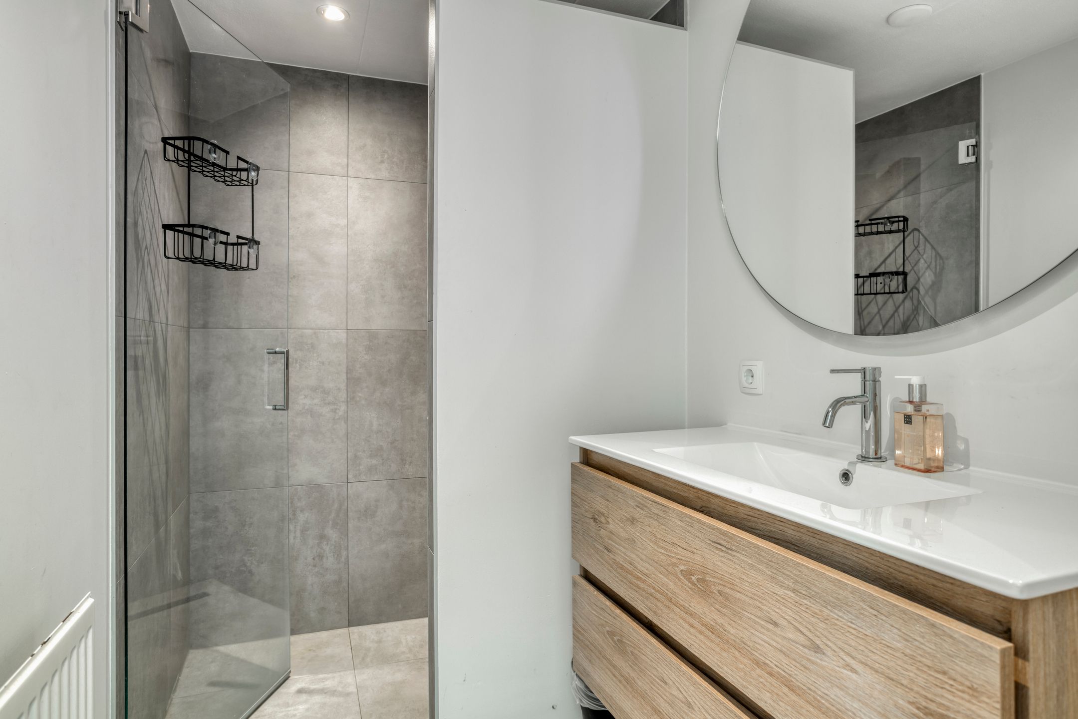 Photo 18 of Adriaan van Bergenstraat 338