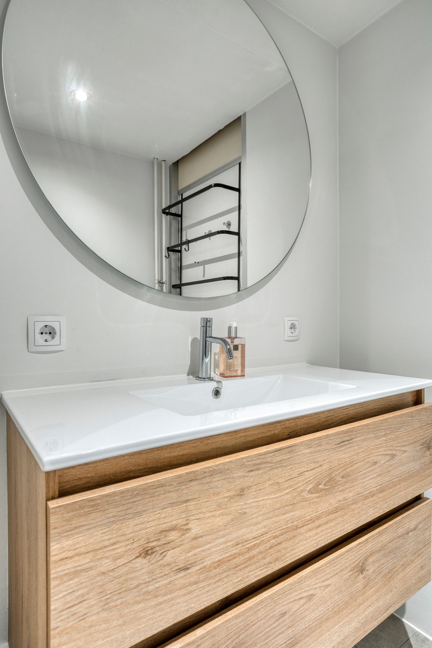 Photo 19 of Adriaan van Bergenstraat 338