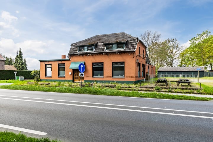 Photo 2 of Napoleonsweg 3