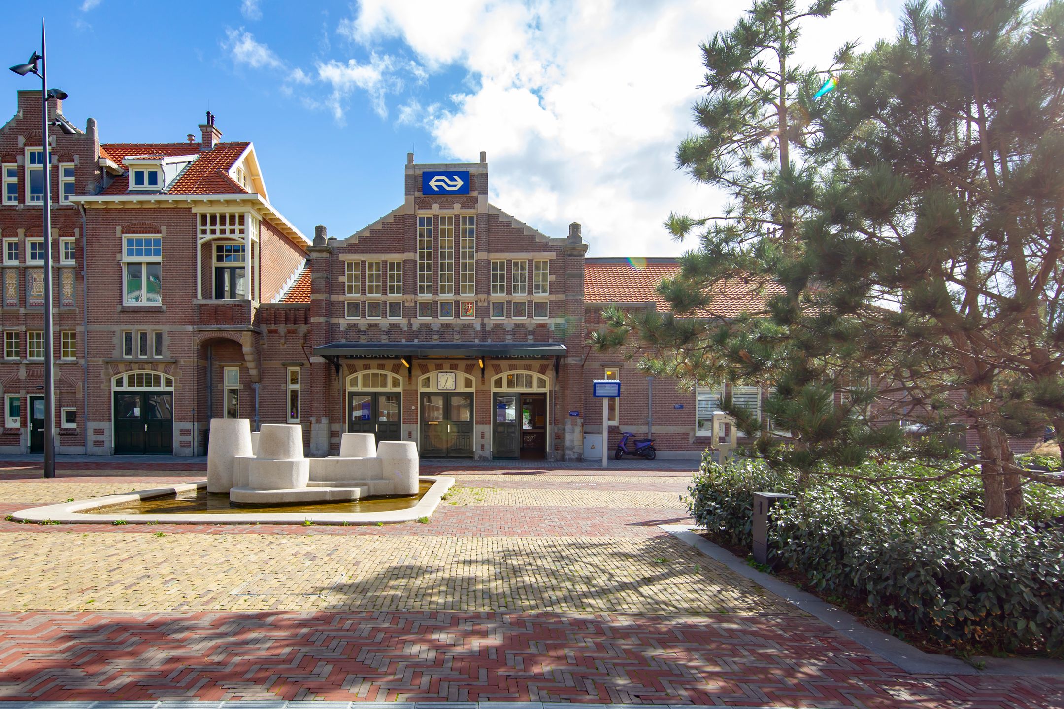 Foto 36 van Burgemeester van Fenemaplein 2-A1502