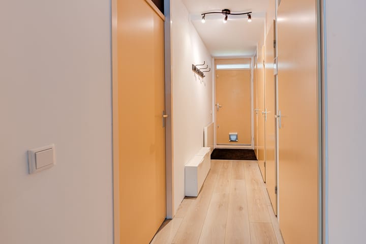 Foto 2 van Veerplein 116