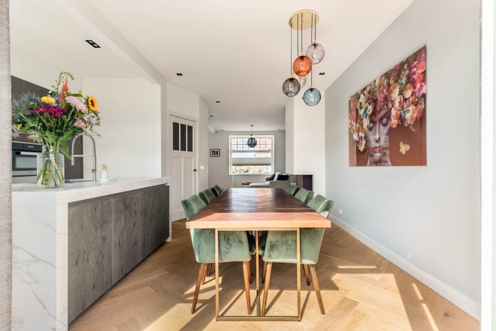 Foto 23 van Van Zeggelenstraat 72