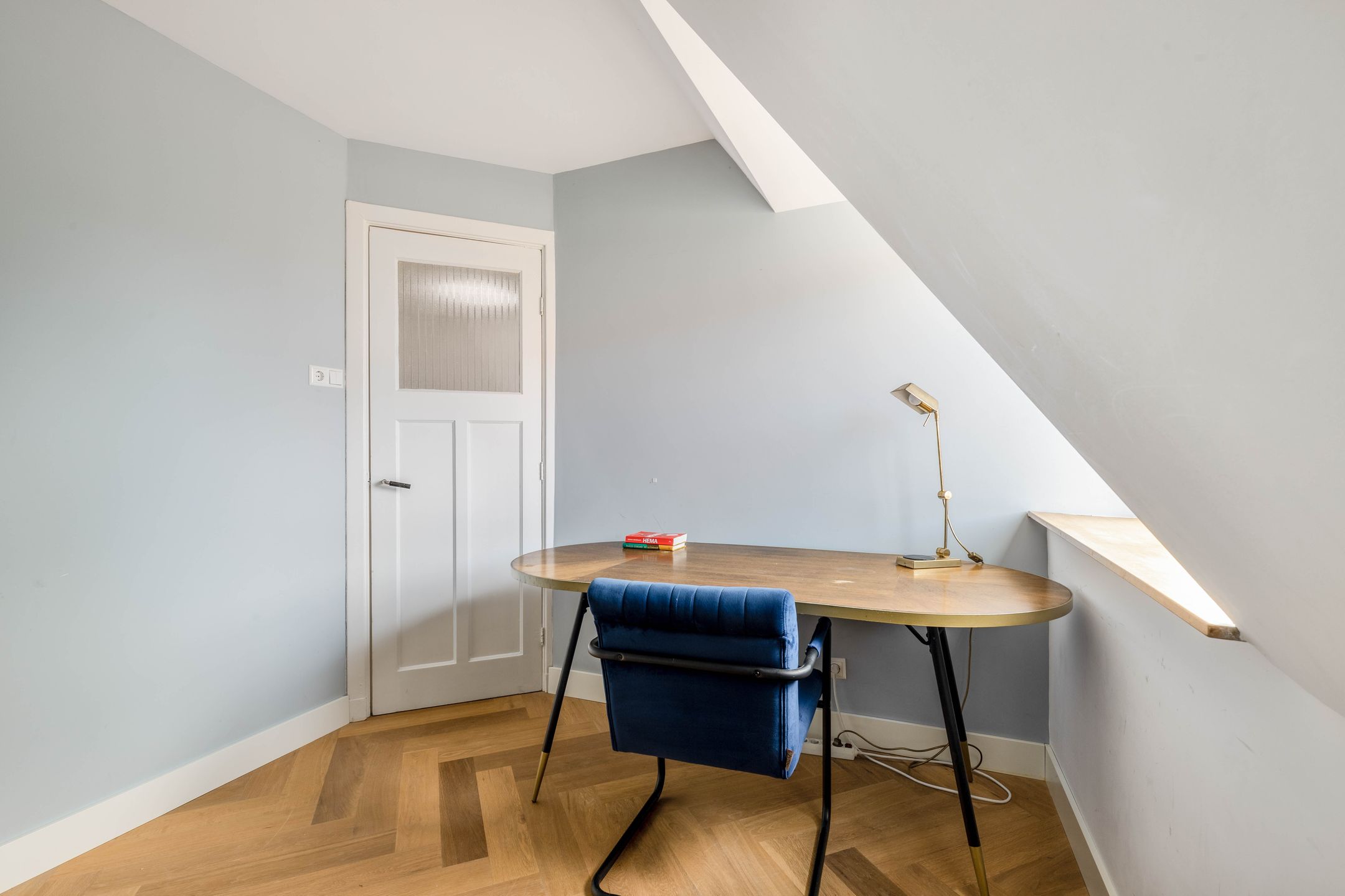 Foto 42 van Van Zeggelenstraat 72