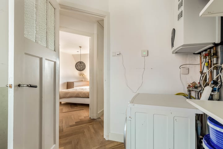 Foto 44 van Van Zeggelenstraat 72