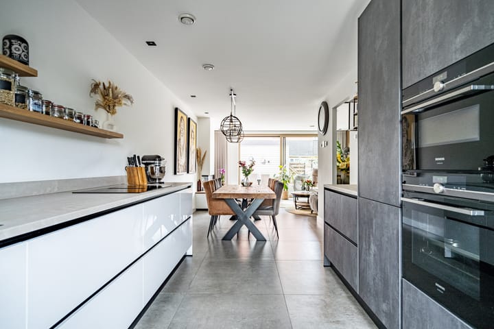 Photo 18 of Schoorlaan 82