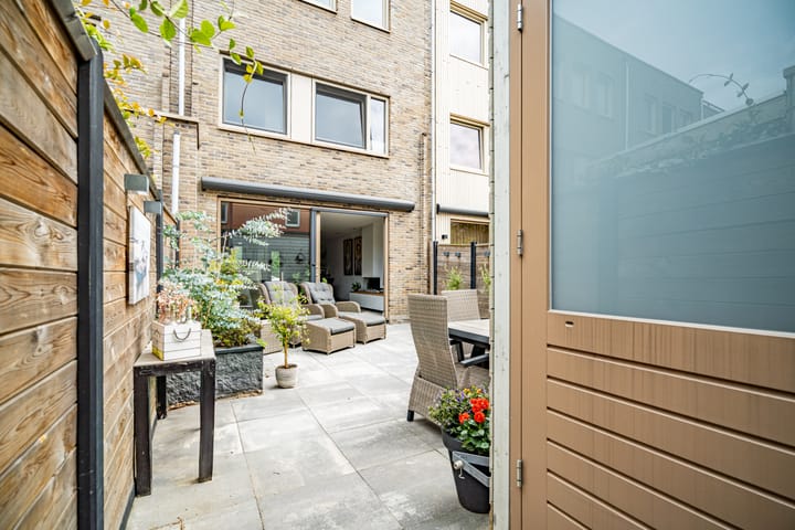 Photo 24 of Schoorlaan 82