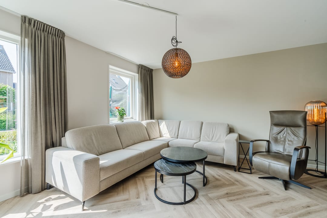 Foto 13 van Lisdodde 6