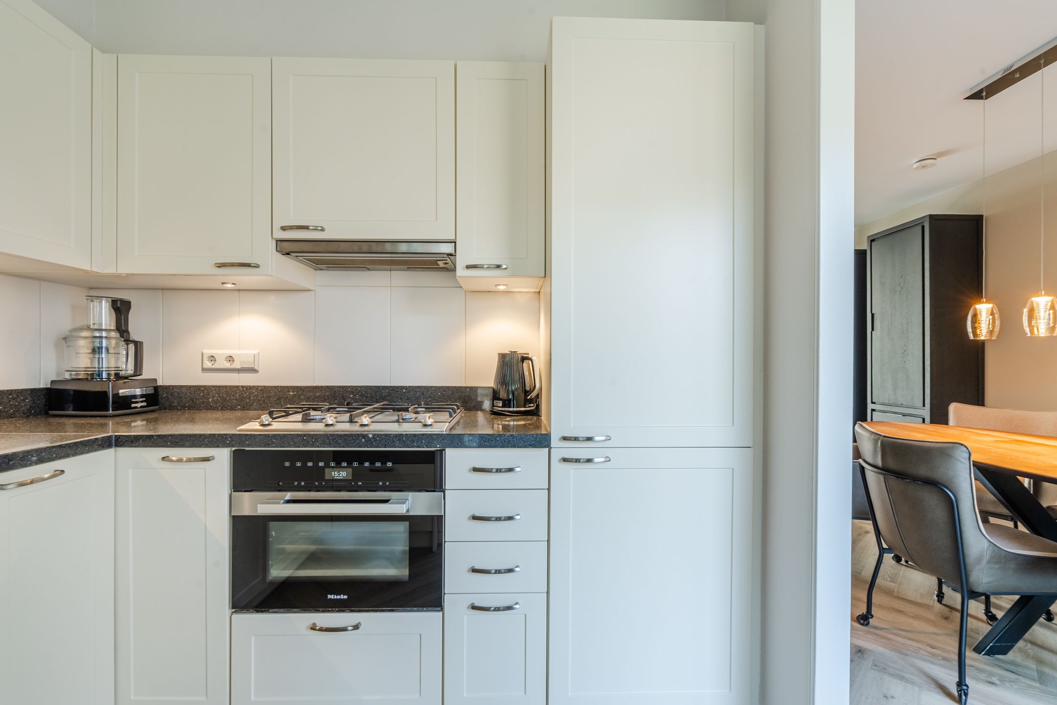 Foto 21 van Lisdodde 6