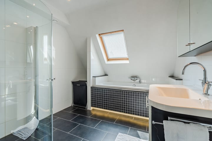 Foto 38 van Lisdodde 6