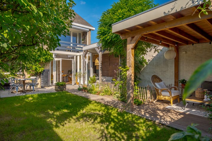 Photo 4 of Ravelstraat 42