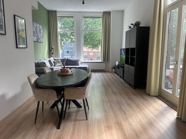 Foto 8 van Westdam 1-B