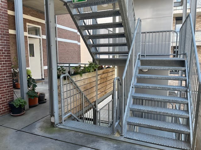 Foto 16 van Westdam 1-B