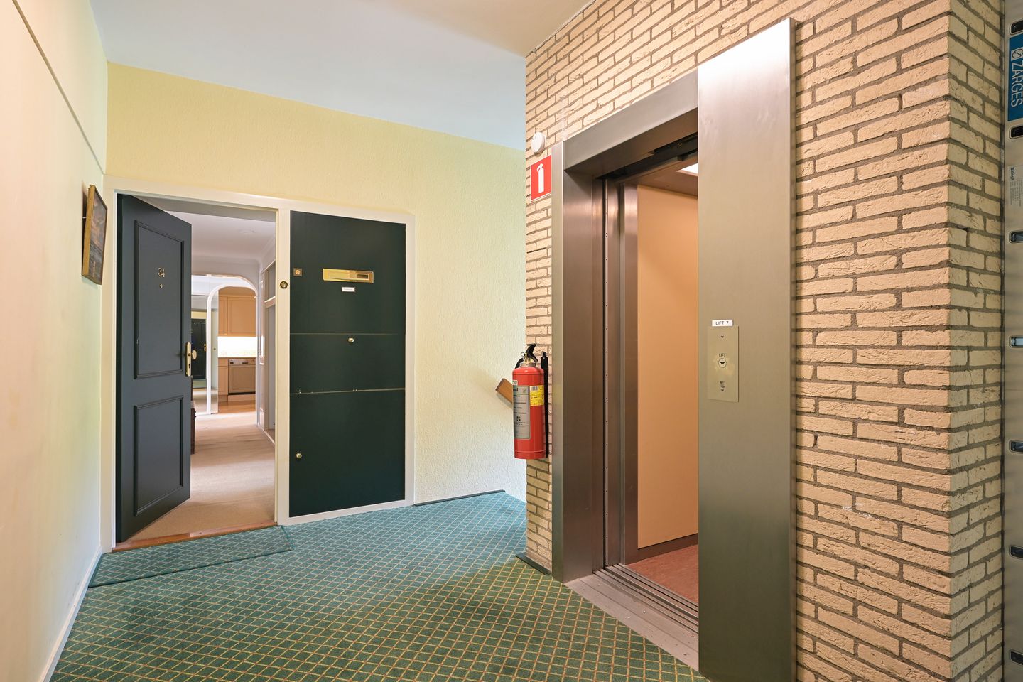 Photo 4 of Stoeplaan 11-F34