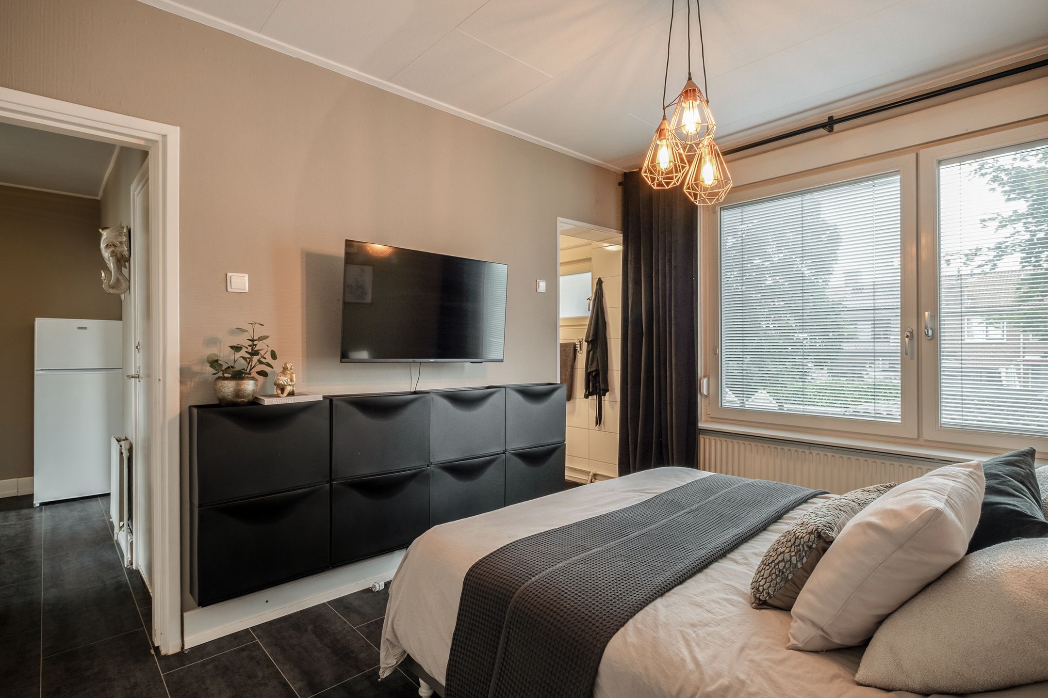 Foto 18 van Gronausestraat 1105