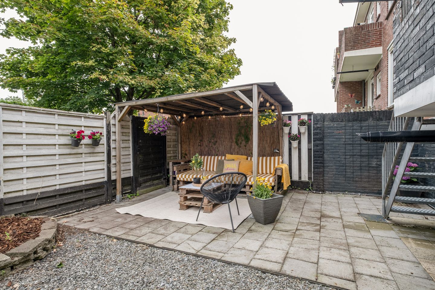 Foto 25 van Gronausestraat 1105