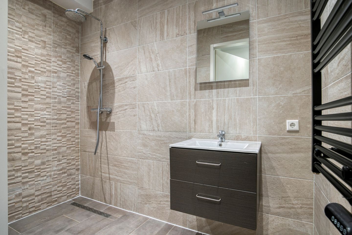 Foto 4 van Corridor 37-B