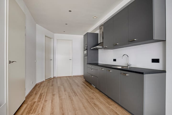 Foto 11 van Corridor 37-B