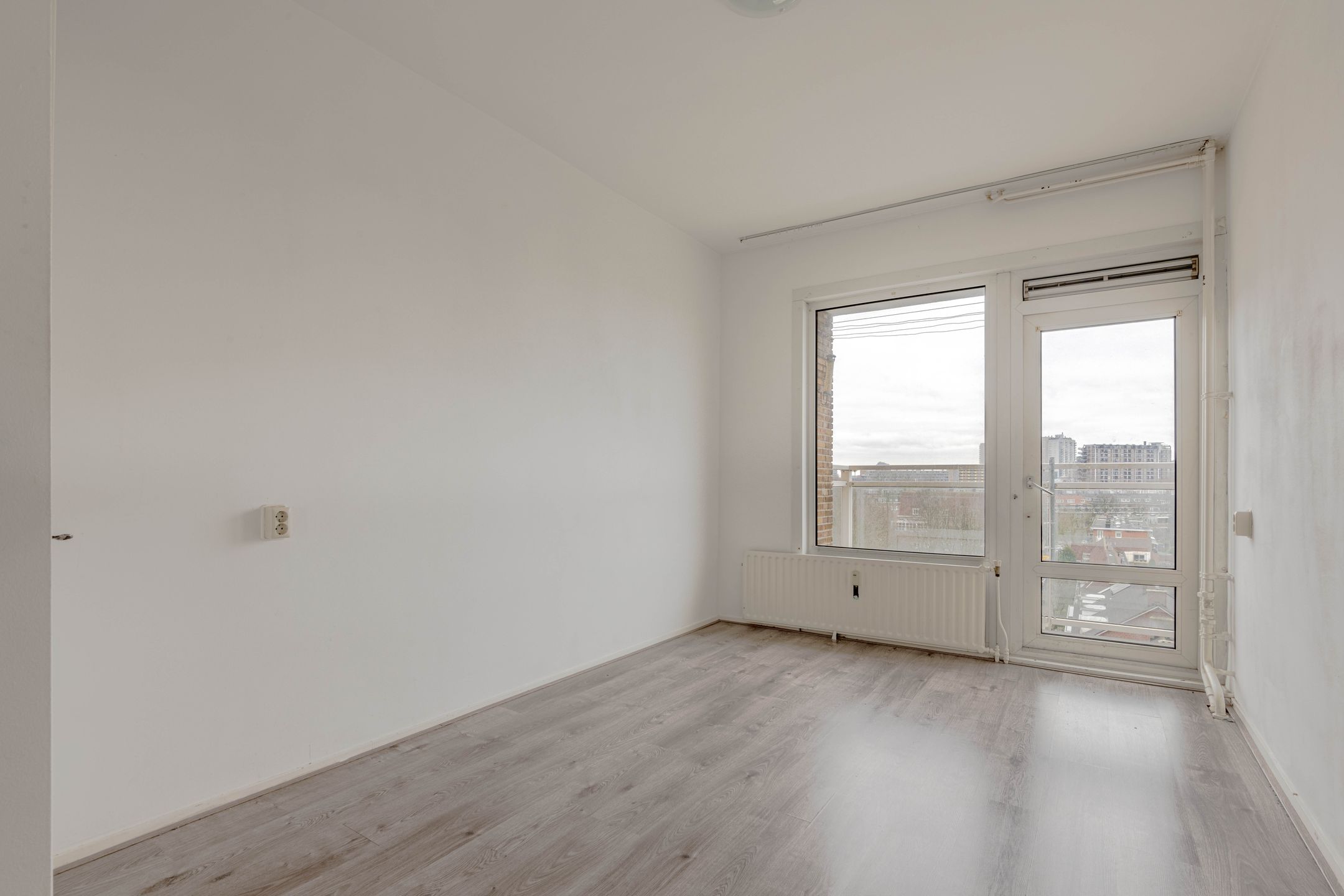 Photo 12 of Zwartewaalstraat 97