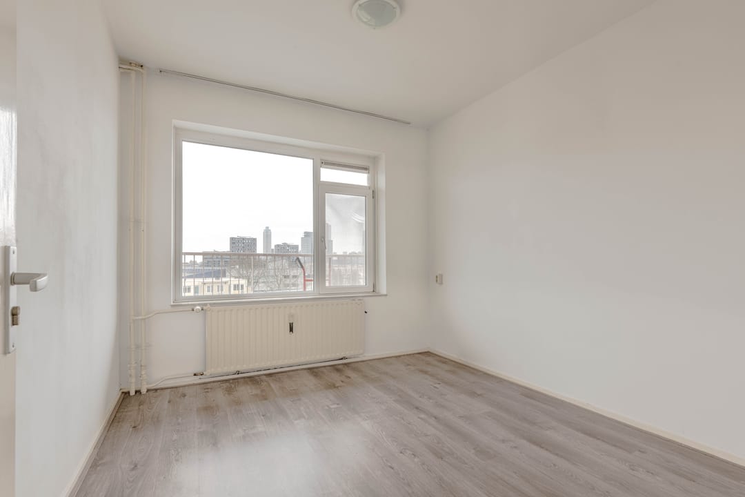 Photo 13 of Zwartewaalstraat 97