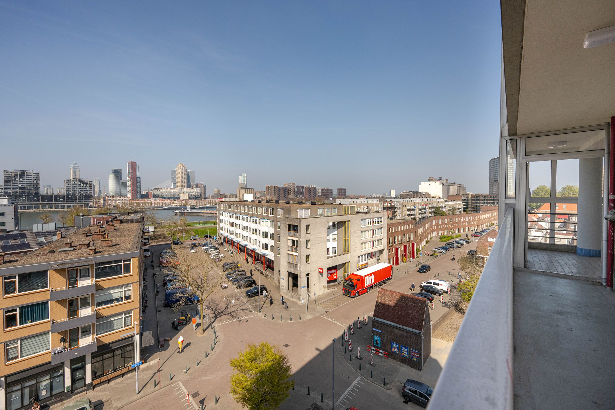 Photo 24 of Zwartewaalstraat 97