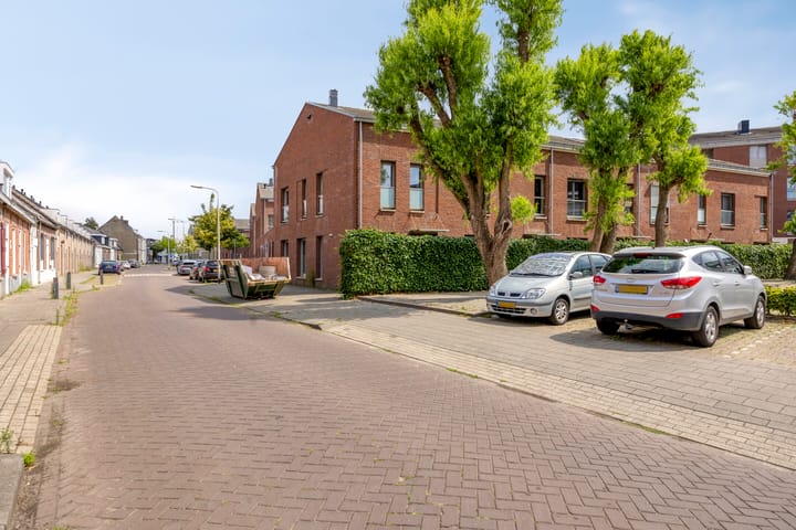 Foto 2 van Erasplaats 90