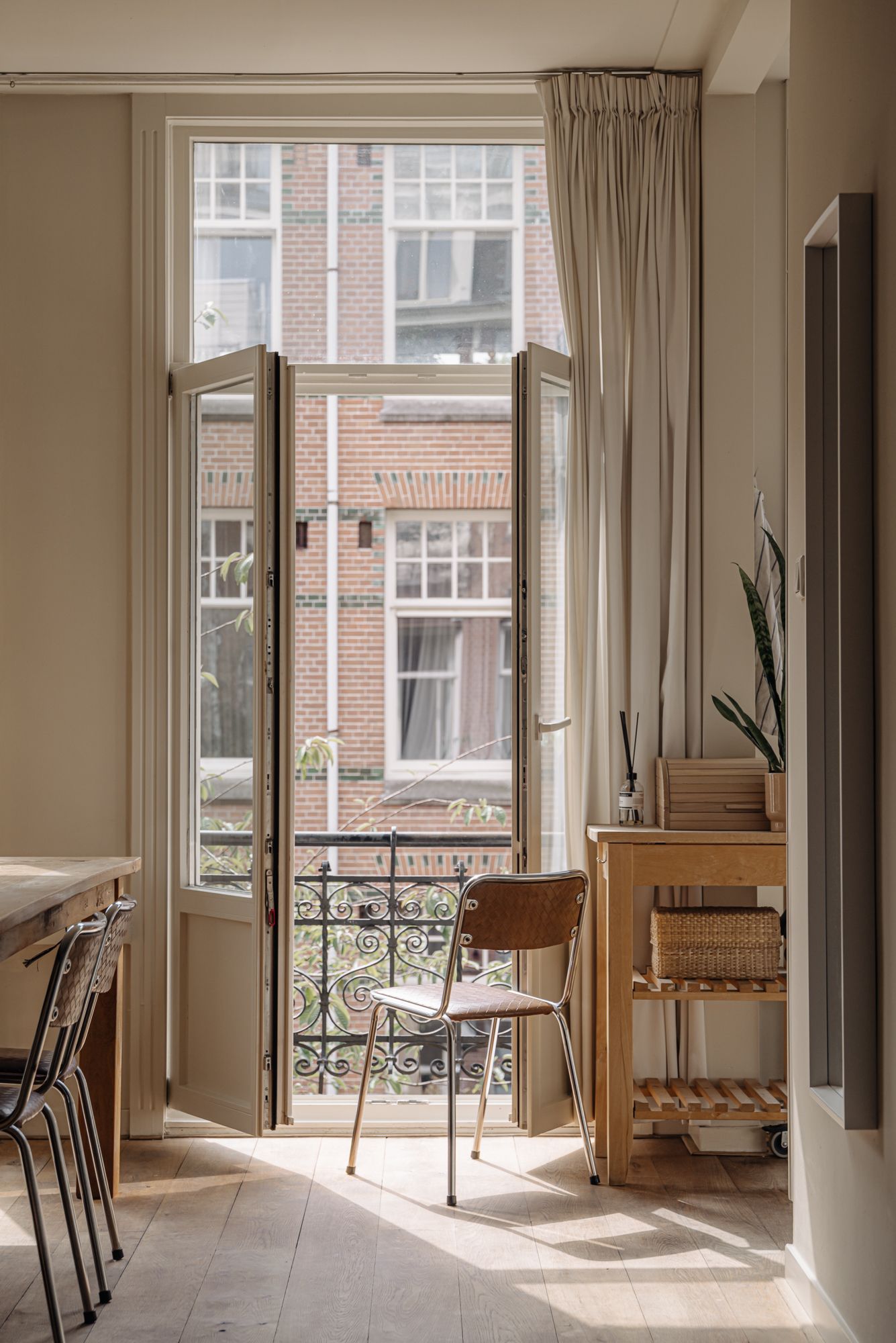 Foto 5 van Eerste Helmersstraat 52-2