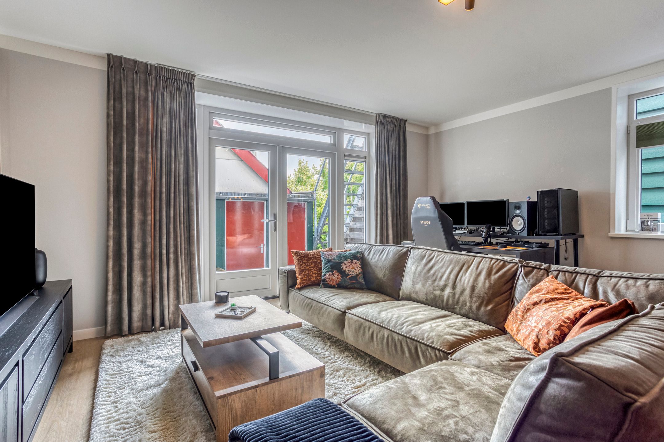 Photo 6 of Noorderhoofdstraat 48-B