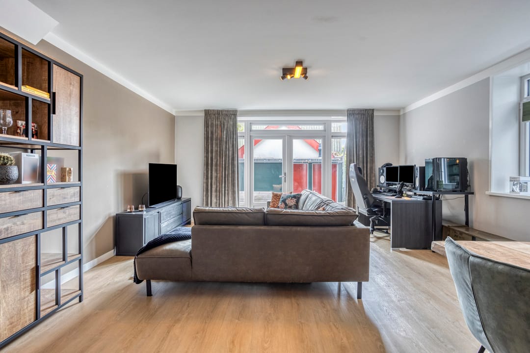 Photo 8 of Noorderhoofdstraat 48-B