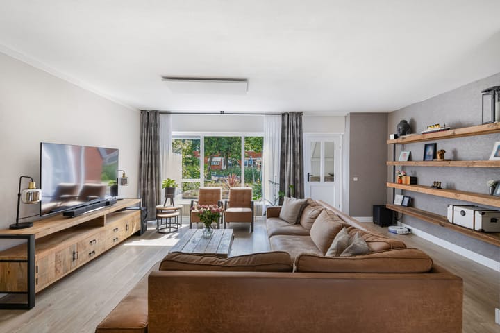 Foto 3 van Jol 25 12