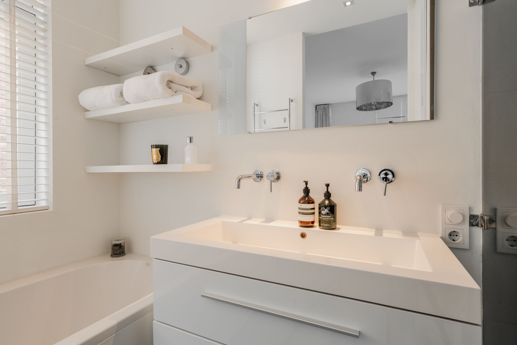 Foto 27 van Wouwermanstraat 44-2