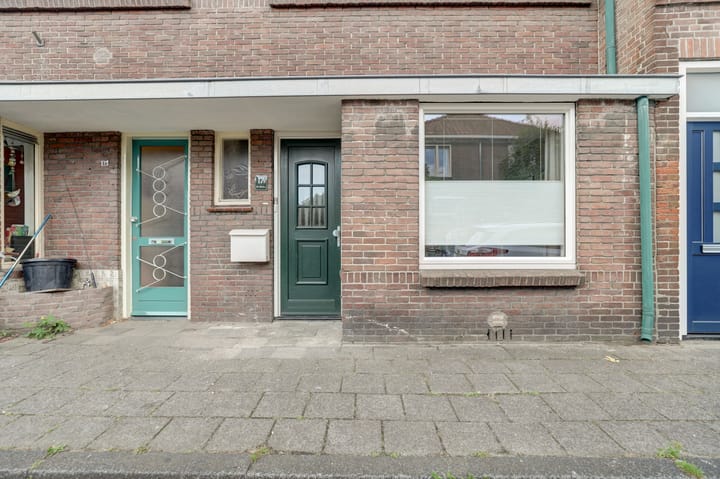 Photo 38 of Tulpstraat 17