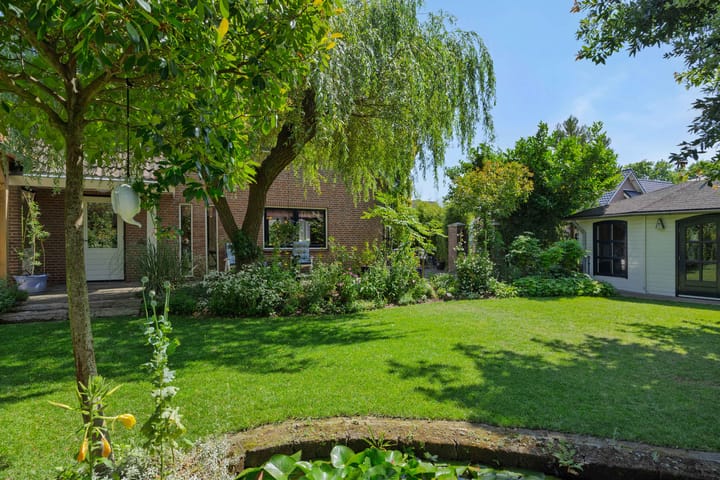 Foto 33 van Pastoor van Ervenstraat 1