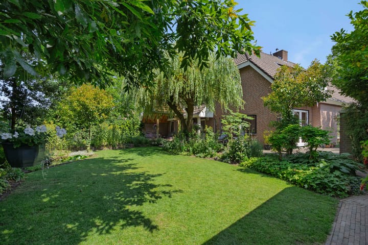 Foto 38 van Pastoor van Ervenstraat 1