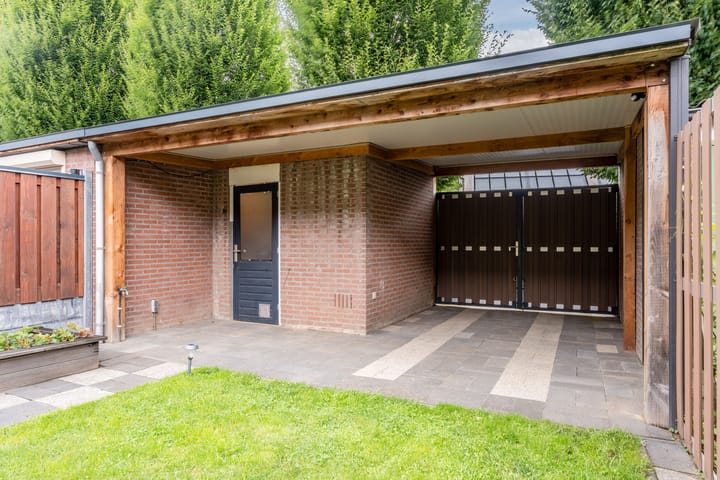 Foto 23 van Kardinaalsmuts 75