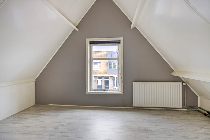 Photo 16 of Willem Loréstraat 68