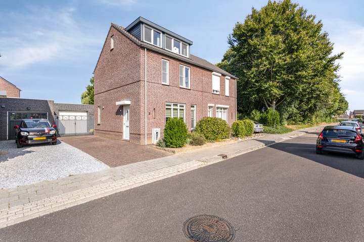 Photo 41 of Op den Koning 8