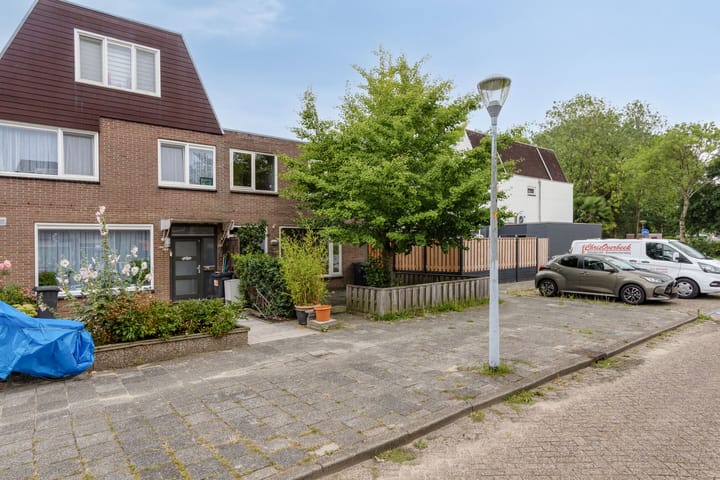 Foto 3 van Van den Berghlaan 229