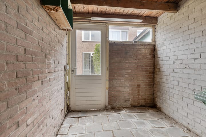 Foto 10 van Van den Berghlaan 229