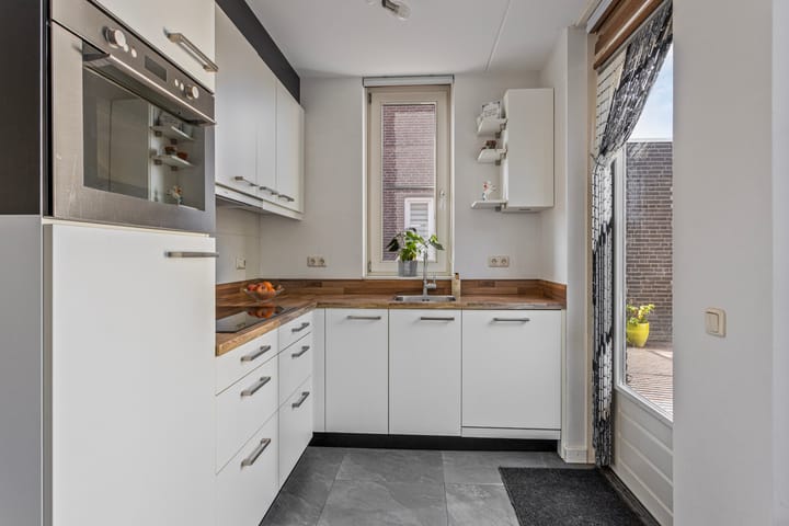 Photo 11 of Op den Koning 8