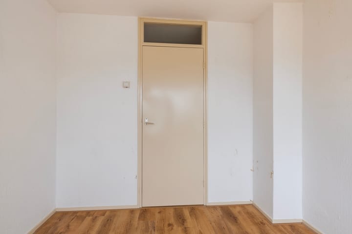 Foto 16 van Van den Berghlaan 229