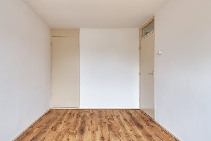 Foto 18 van Van den Berghlaan 229