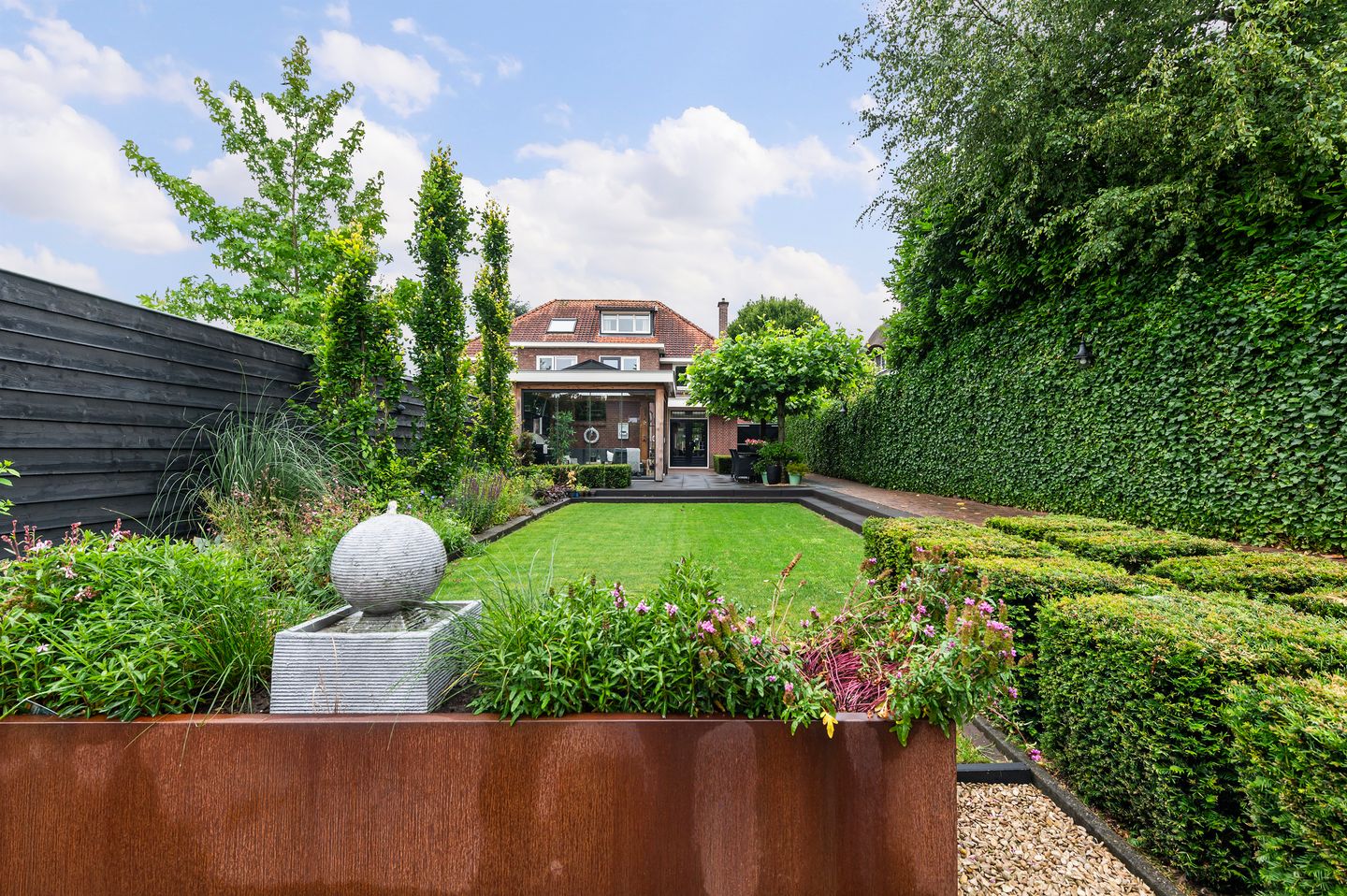 Photo 34 of Hemstea 19