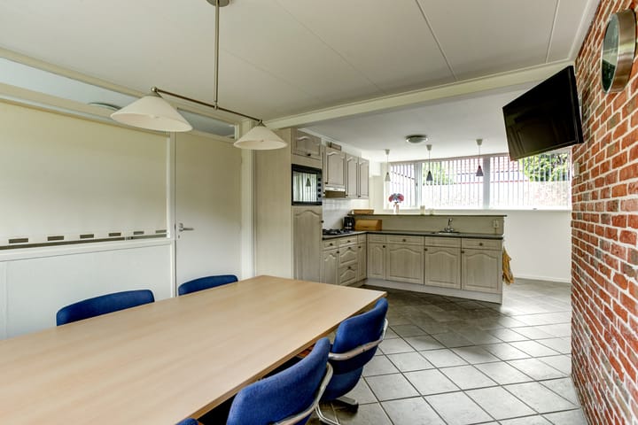 Foto 8 van Van der Brugghenstrjitte 32