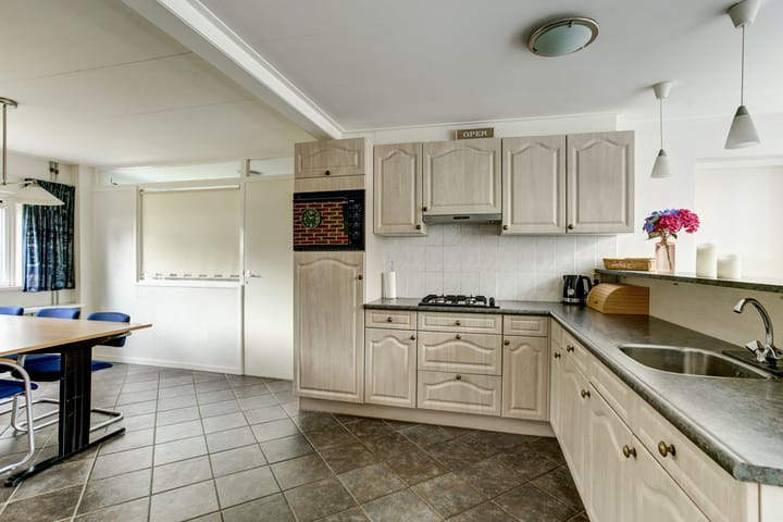 Foto 10 van Van der Brugghenstrjitte 32