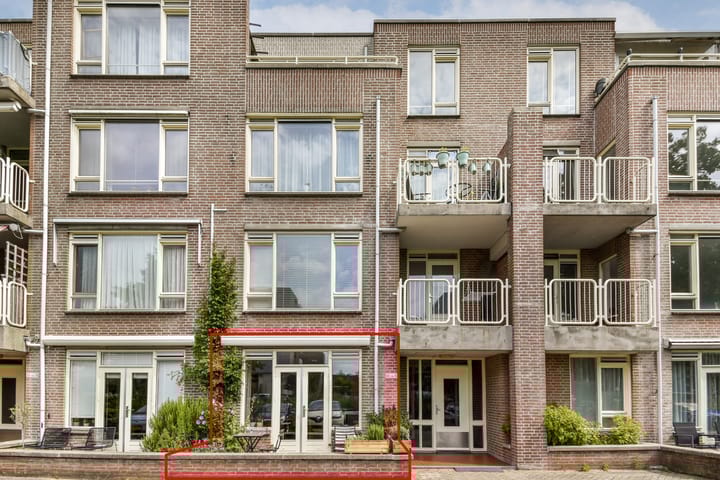 Foto 1 van Ernst Cahnsingel 40