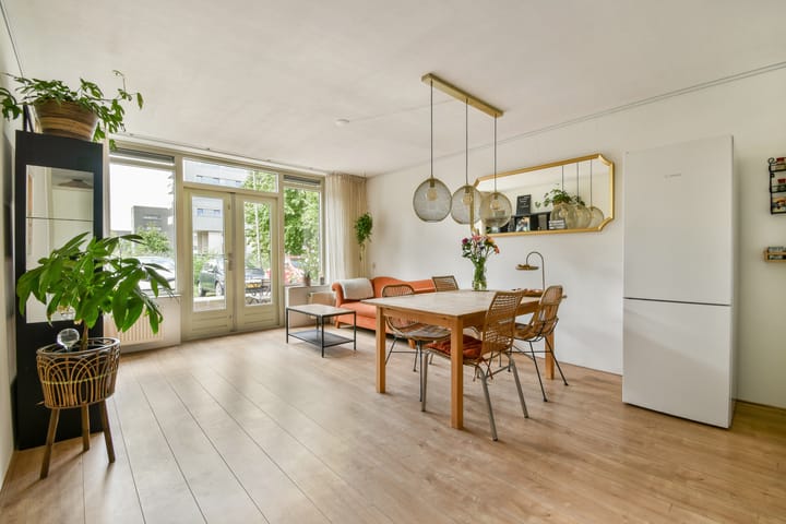 Foto 2 van Ernst Cahnsingel 40